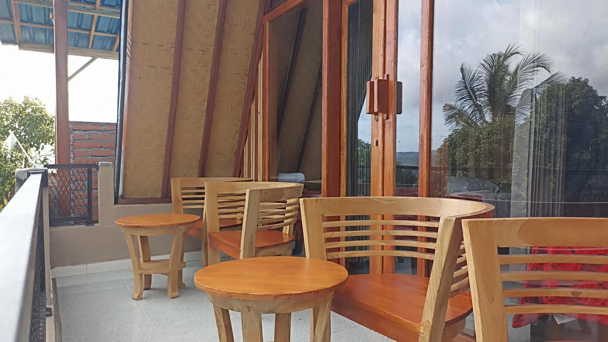 Puri Pilihani Hostel มุนดุก ภายนอก รูปภาพ
